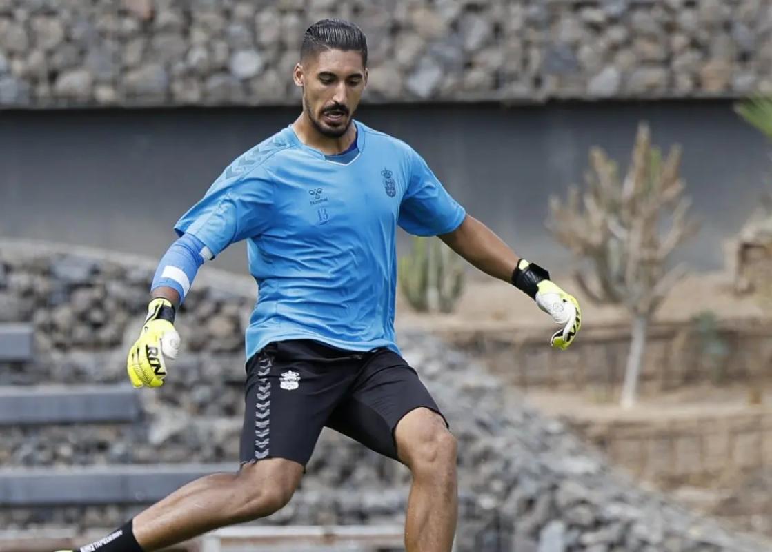 Álvaro Vallés tiene libertad para entablar conversaciones con el Betis Álvaro Vallés tiene libertad para entablar conversaciones con el Betis