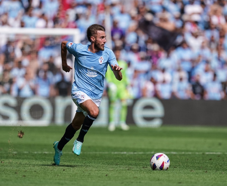 El Celta de Vigo busca extender el contrato de Óscar Mingueza El Celta de Vigo busca extender el contrato de Óscar Mingueza