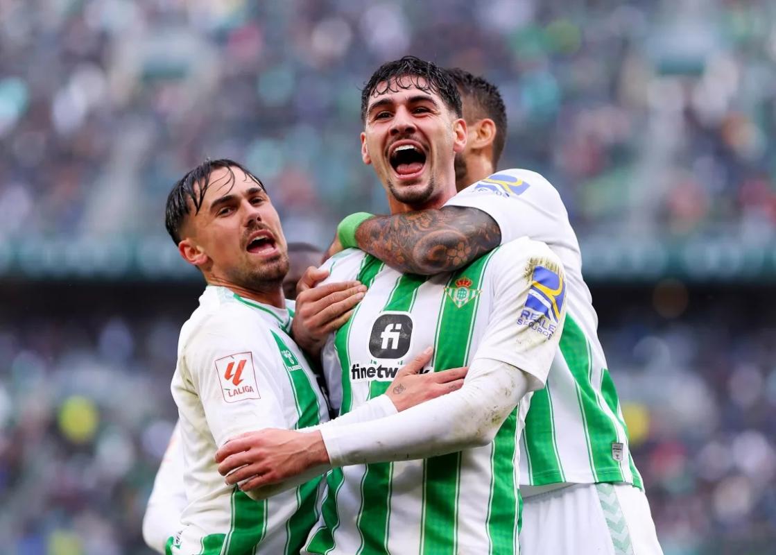 Cardoso se queda en el Betis: Antony muy cerca Cardoso se queda en el Betis: Antony muy cerca