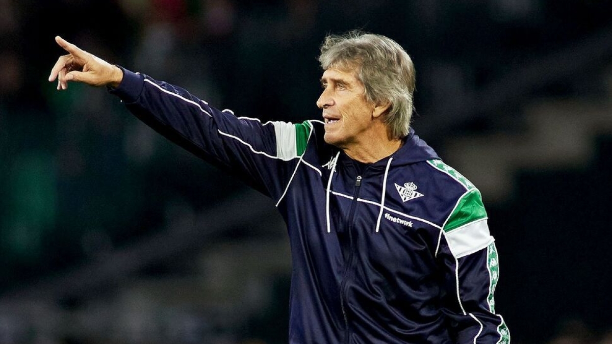 El Betis busca un delantero para reforzar su ataque: Dos opciones destacadas El Betis busca un delantero para reforzar su ataque: Dos opciones destacadas