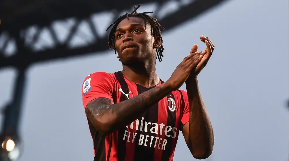El FC Barcelona sigue de cerca a Rafael Leao mientras el Milan le exige más compromiso El FC Barcelona sigue de cerca a Rafael Leao mientras el Milan le exige más compromiso