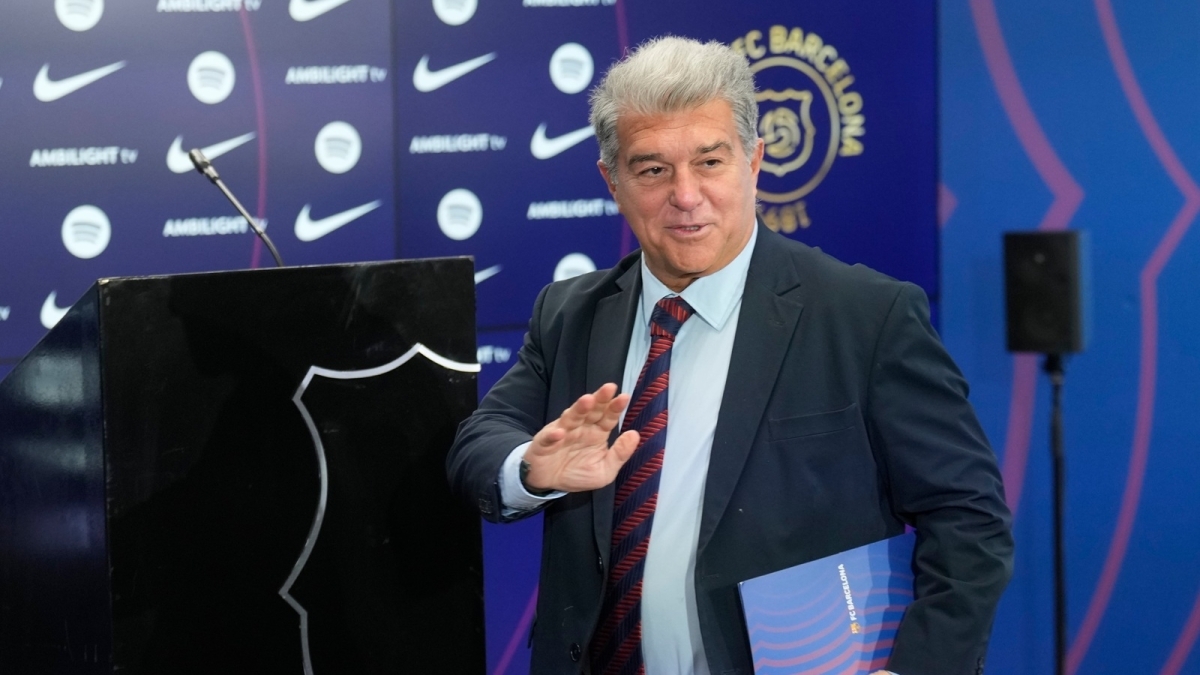 Las 3 opciones preferidas de Flick para reforzar el lateral derecho del Barcelona Las 3 opciones preferidas de Flick para reforzar el lateral derecho del Barcelona