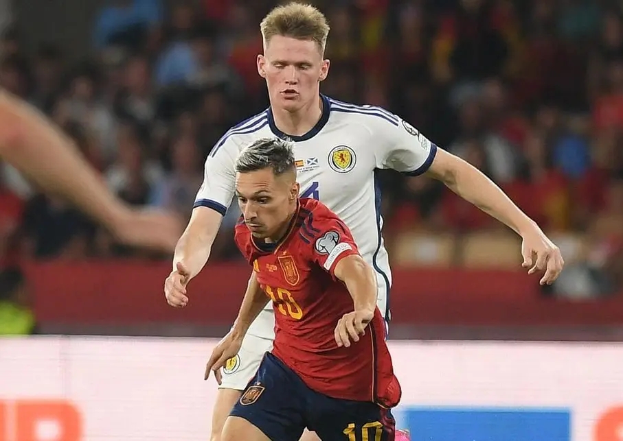 El Villarreal apunta a un nuevo fichaje por 15 millones de euros El Villarreal apunta a un nuevo fichaje por 15 millones de euros