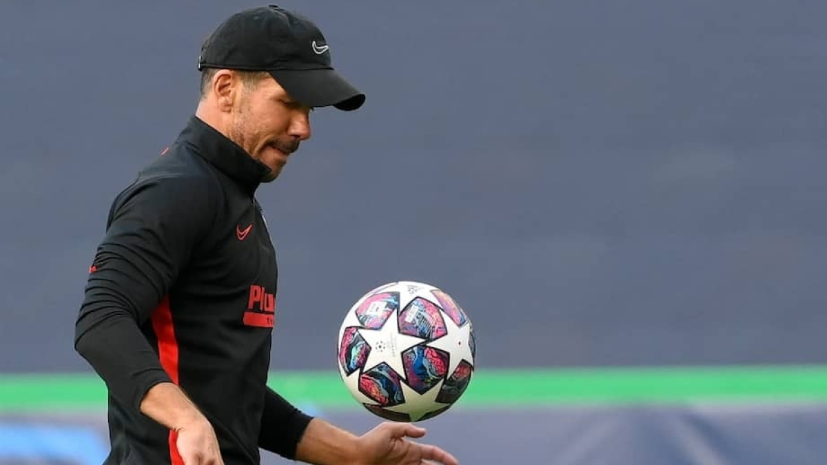 Los 2 laterales que el Atlético de Madrid necesita según Diego Simeone Los 2 laterales que el Atlético de Madrid necesita según Diego Simeone