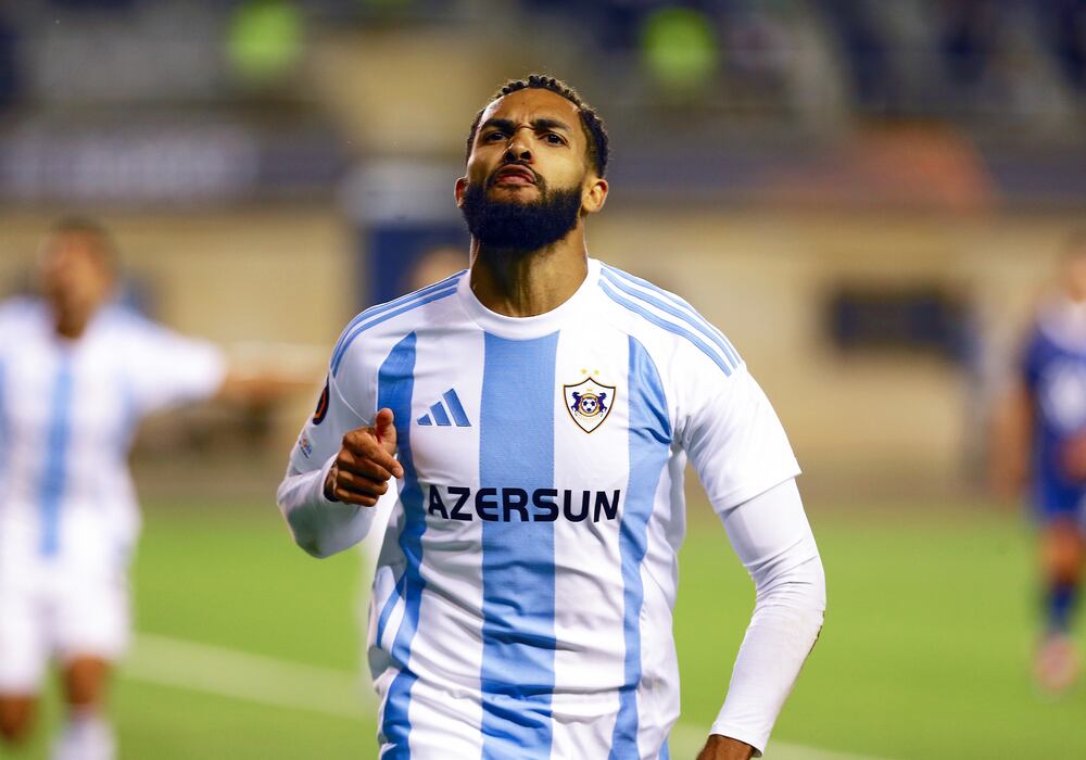 El Sevilla sube su oferta por Juninho Bacuna El Sevilla sube su oferta por Juninho Bacuna