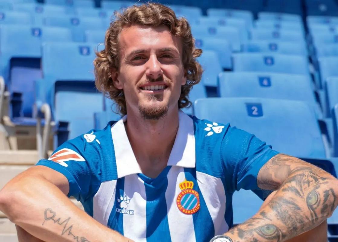 Carlos Romero: El joven talento que deslumbra en LaLiga Carlos Romero: El joven talento que deslumbra en LaLiga