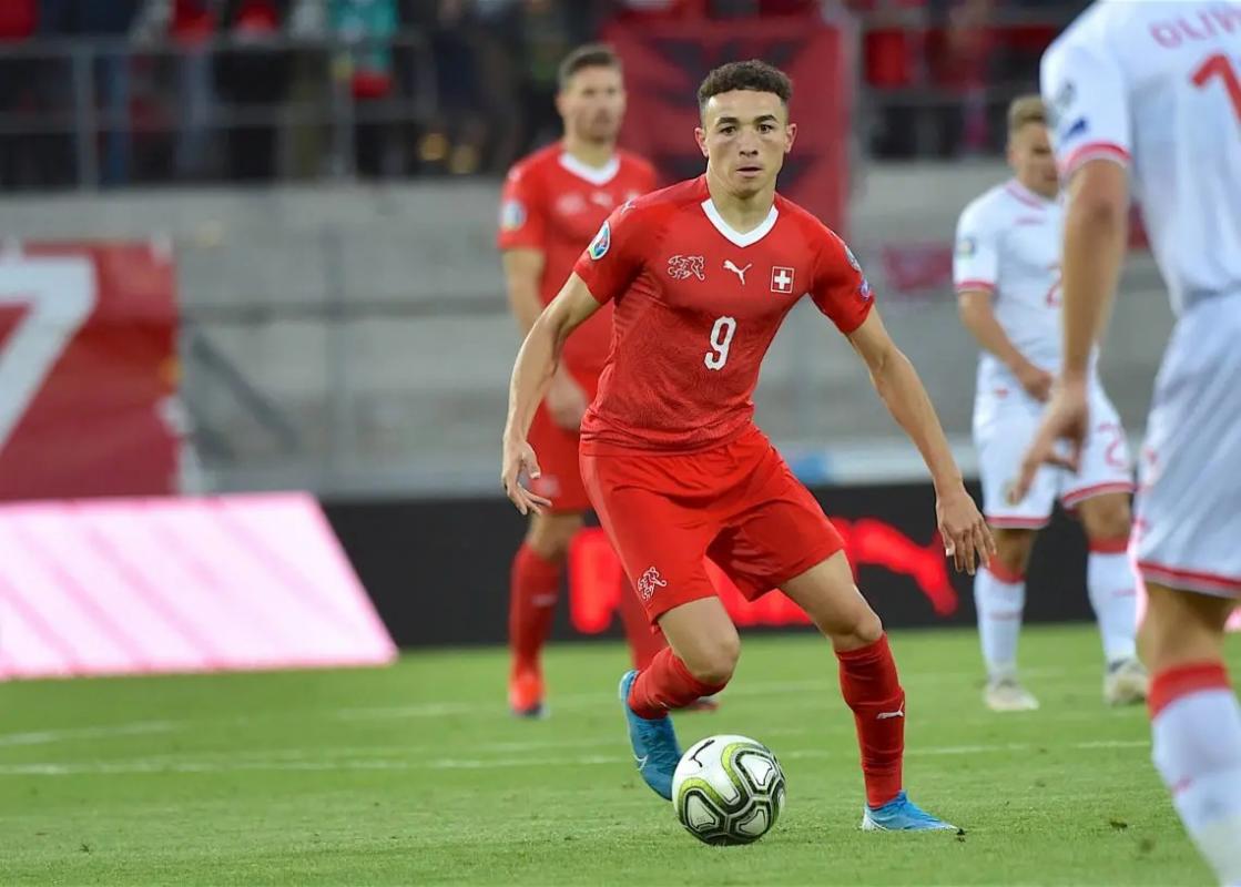 El Sevilla logra el fichaje de Rubén Vargas El Sevilla logra el fichaje de Rubén Vargas